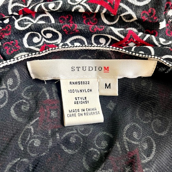 Studio M Floral V-Neck Sleeveless Dress - Picture 4 of 4